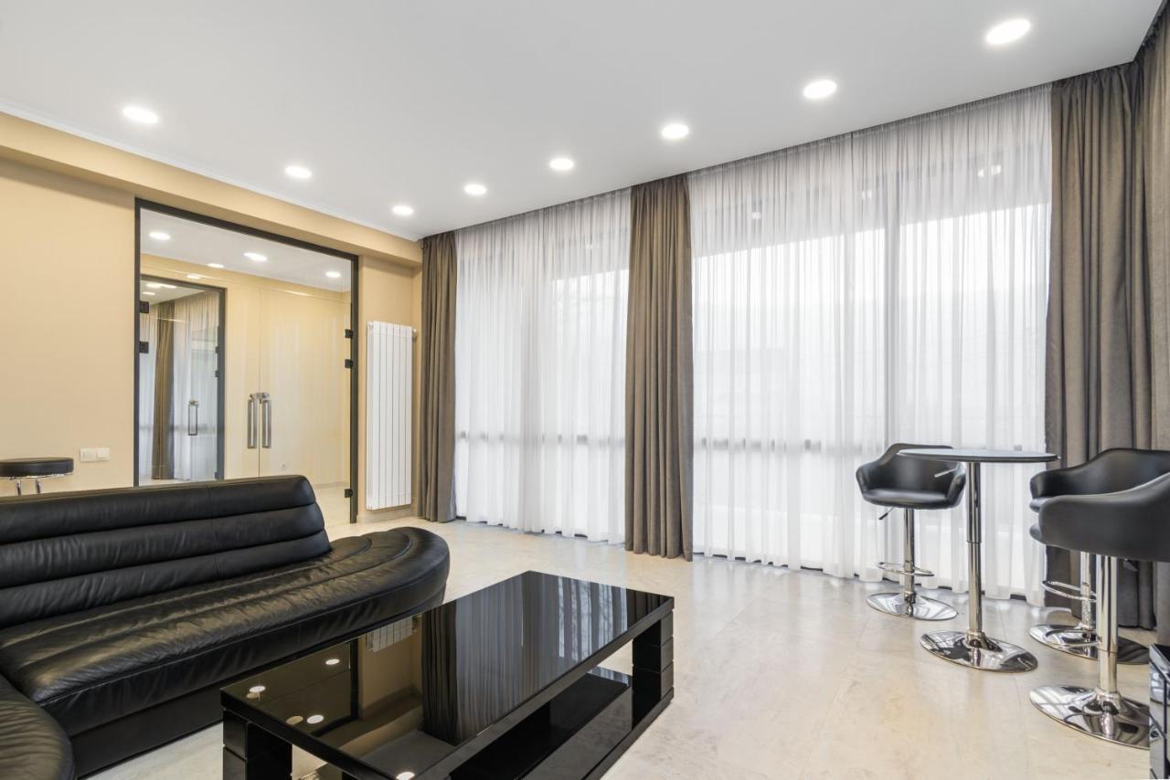Alexandria Hotel 4*